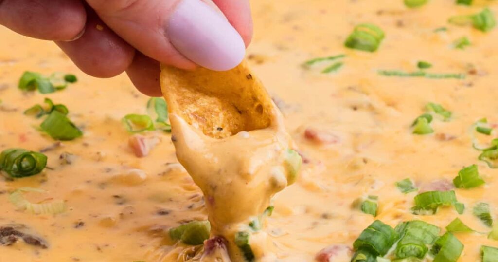 Smoked Queso Recipe – Easy Cheese Dip with a Smoky Twist